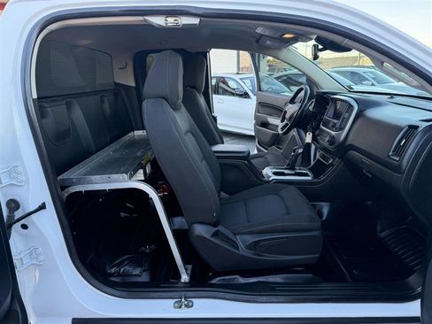 Used 2022 Chevrolet Colorado LT w/ Fleet Safety Package image 17