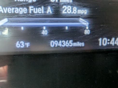 Used 2017 Honda CR-V Touring image 11