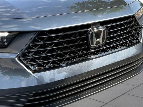 Used 2025 Honda Accord LX image 28