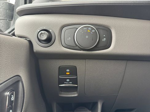 New 2026 Ford Transit 250 148 Medium Roof Extended AWD image 19