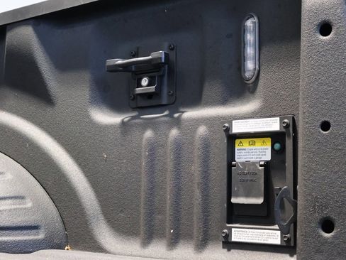 Used 2023 Ford F350 Platinum w/ Tremor Off-Road Package image 37