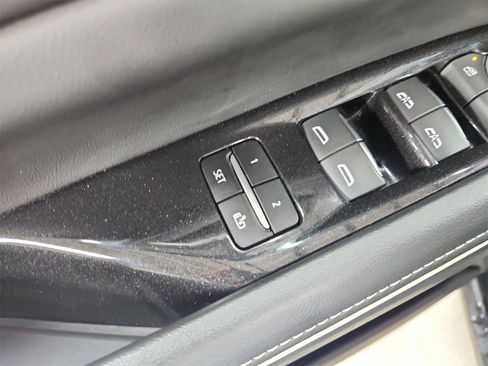 Used 2023 Cadillac Escalade Sport image 21