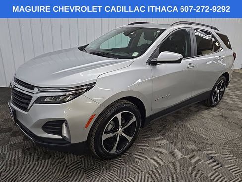 Used 2022 Chevrolet Equinox LT AWD/4WD image 8