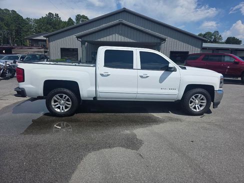Used 2018 Chevrolet Silverado 1500 LT w/ All Star Edition RWD image 4