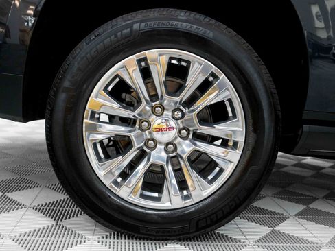 Used 2023 GMC Yukon XL Denali AWD/4WD image 37