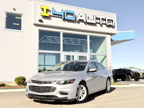 Used 2017 Chevrolet Malibu LT w/ Leather Package image 1