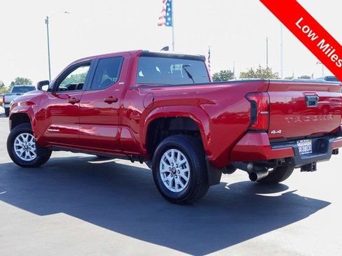 Certified 2024 Toyota Tacoma SR5 image 3