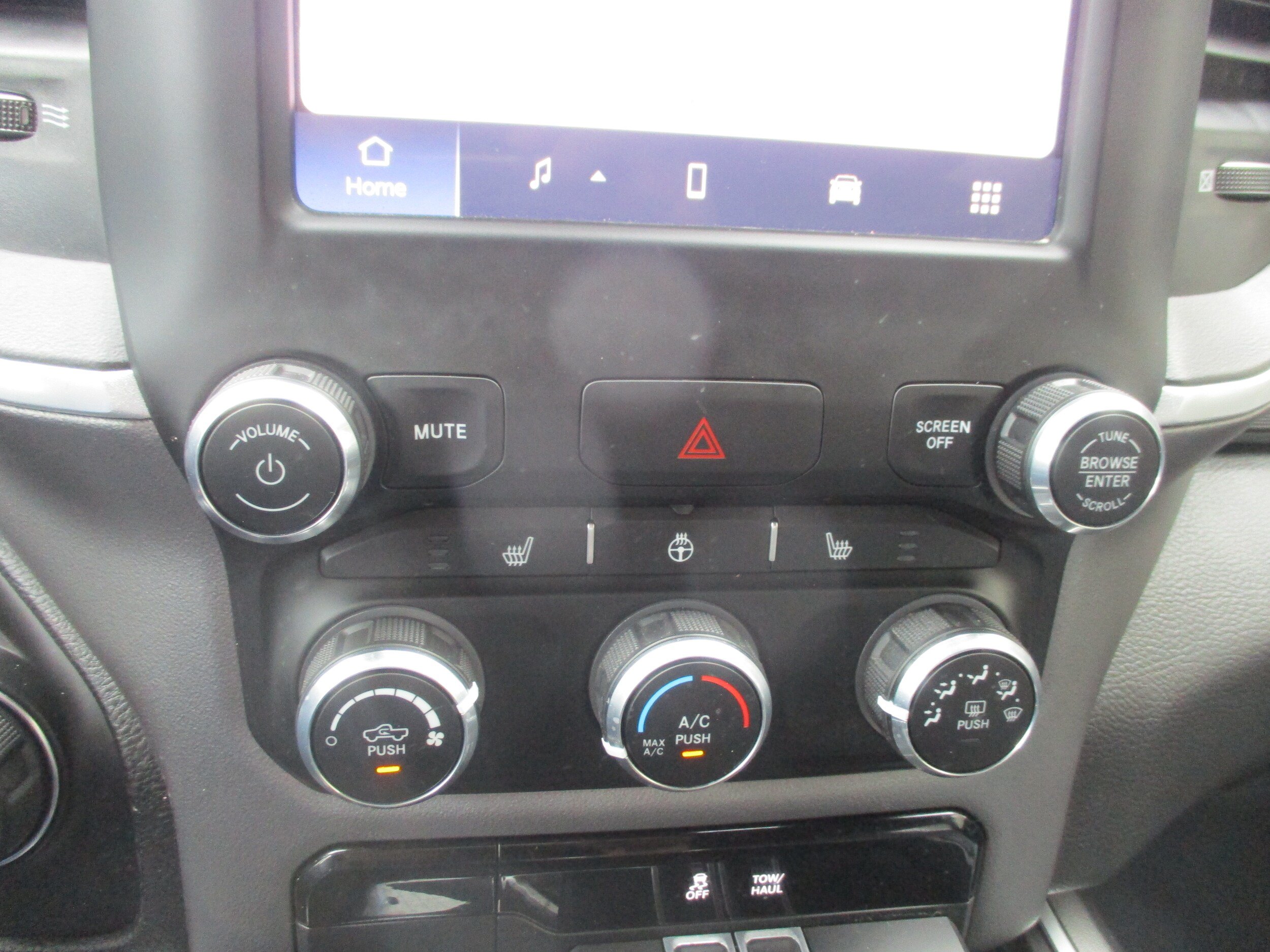 Used 2023 RAM 1500 Lone Star AWD/4WD image 14