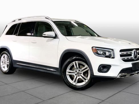 Used 2020 Mercedes-Benz GLB 250 4MATIC image 2