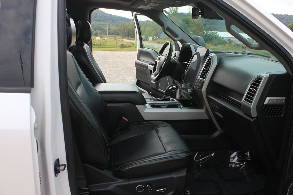 Used 2016 Ford F150 Lariat w/ Equipment Group 502A Luxury AWD/4WD image 31