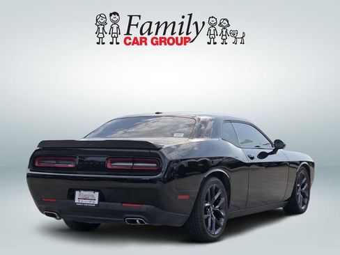 Used 2022 Dodge Challenger GT w/ Blacktop Package RWD image 4