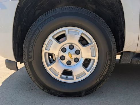 Used 2014 Chevrolet Suburban LT AWD/4WD image 14