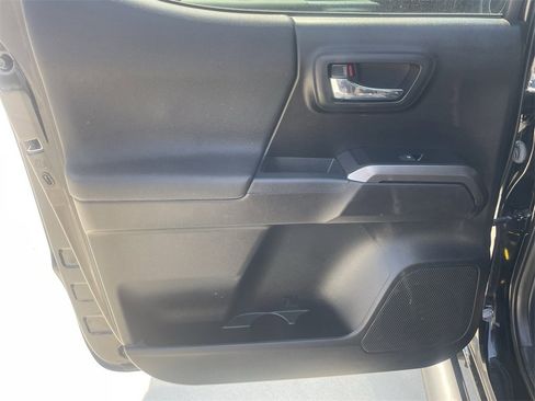 Used 2021 Toyota Tacoma TRD Sport image 24