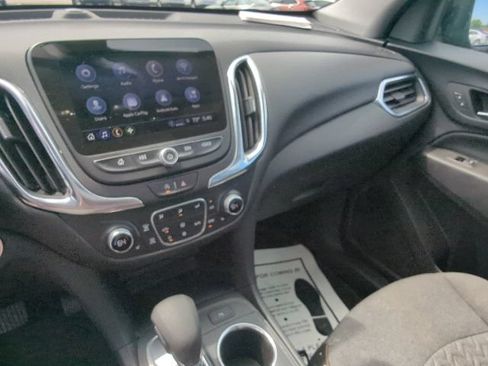 Used 2024 Chevrolet Equinox LT FWD image 18