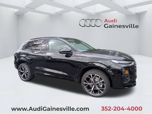 Used 2026 Audi Q3 quattro 2.0T AWD/4WD image 1