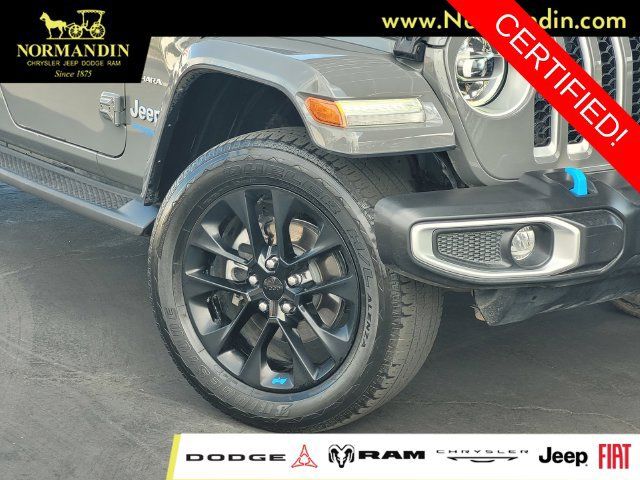 Certified 2022 Jeep Wrangler Unlimited Sahara AWD/4WD image 5
