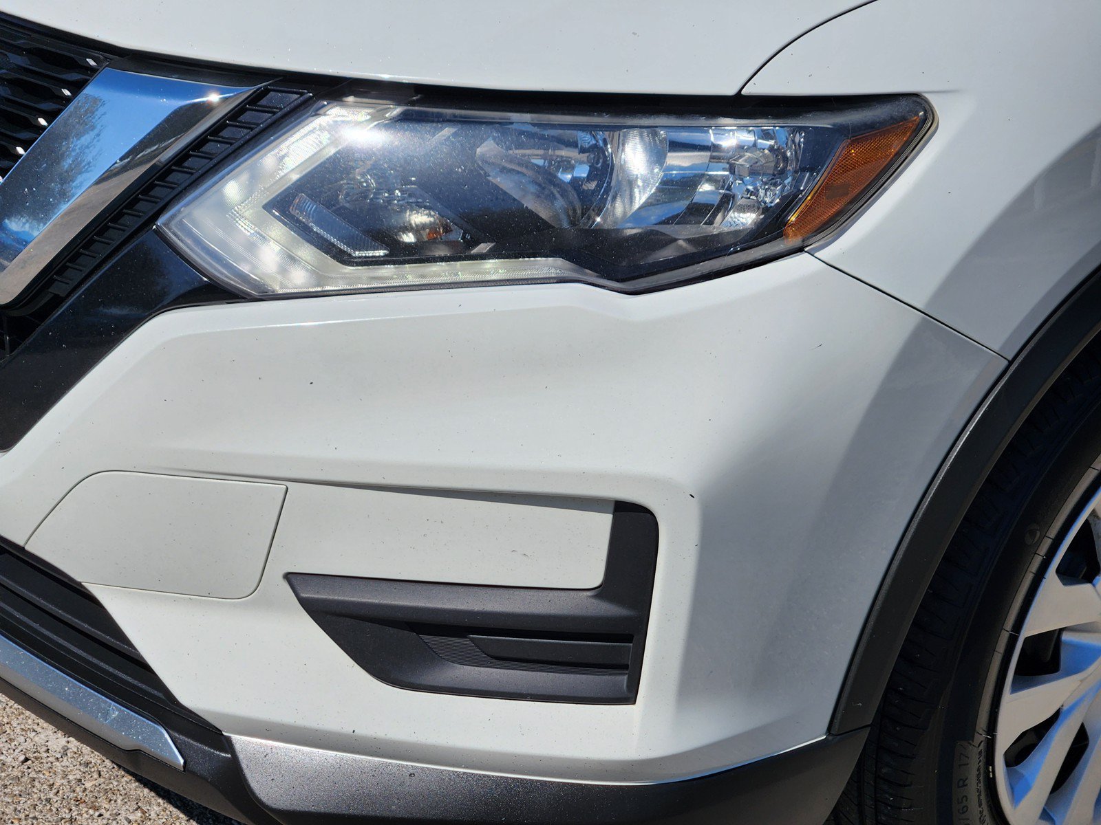 Used 2018 Nissan Rogue S FWD image 25