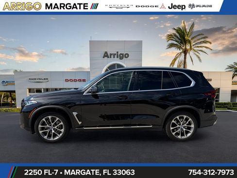 Used 2024 BMW X5 sDrive40i w/ Premium Package RWD image 4