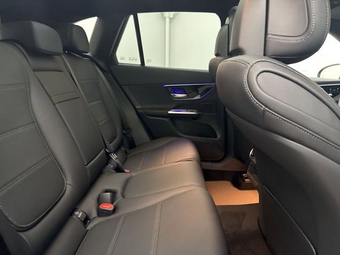 Used 2026 Mercedes-Benz GLC 300 GLC 300 image 26