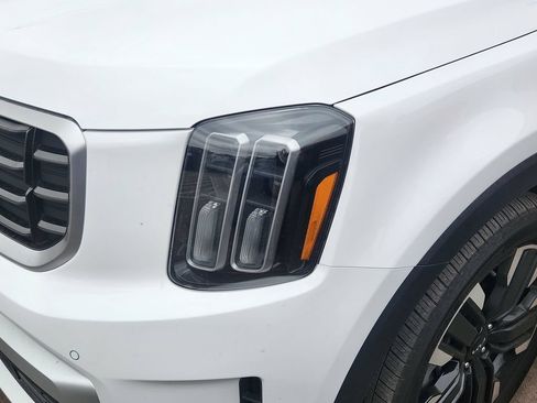 Certified 2025 Kia Telluride SX Prestige AWD/4WD image 6