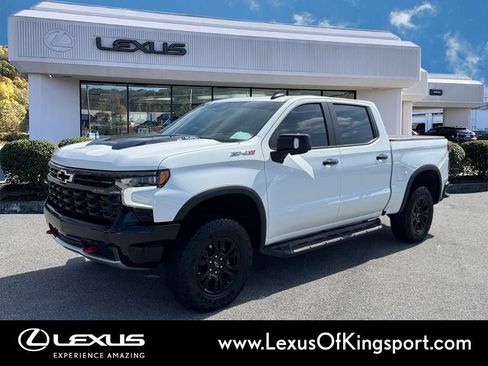 Used 2022 Chevrolet Silverado 1500 ZR2 w/ Technology Package image 1