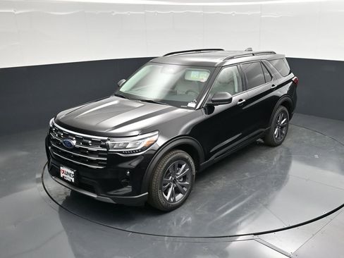 New 2026 Ford Explorer Active w/ Active Comfort Package image 50