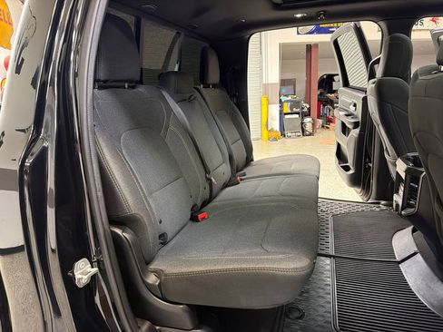 Used 2019 RAM 1500 Big Horn RWD image 42