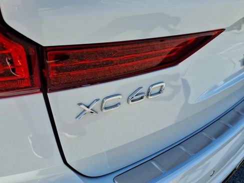 Certified 2024 Volvo XC60 B5 Plus w/ Protection Package Premier AWD/4WD image 9