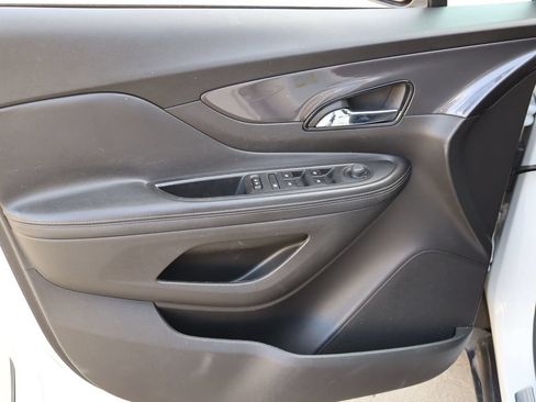 Used 2019 Buick Encore Preferred FWD image 18