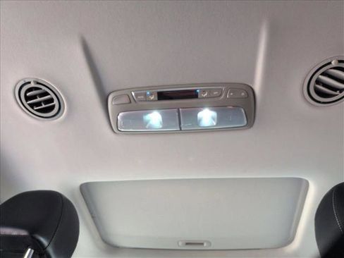 Used 2025 Kia Telluride S image 18