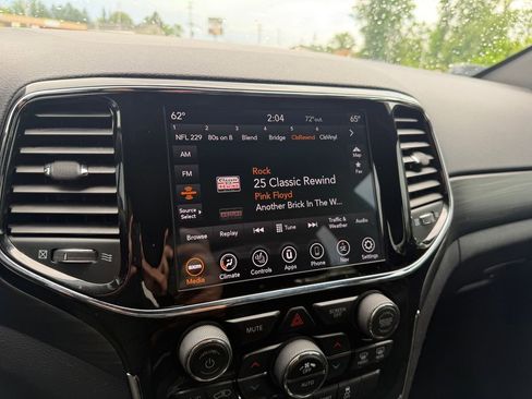 Used 2020 Jeep Grand Cherokee Altitude AWD/4WD image 20