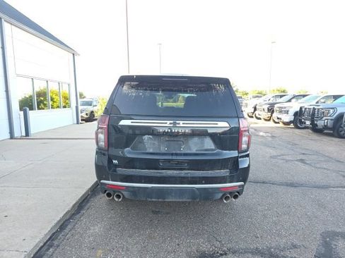 Used 2021 Chevrolet Tahoe High Country w/ Premium Package AWD/4WD image 5