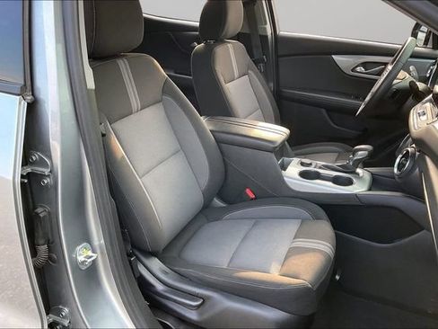 Used 2025 Chevrolet Blazer LT AWD/4WD image 7