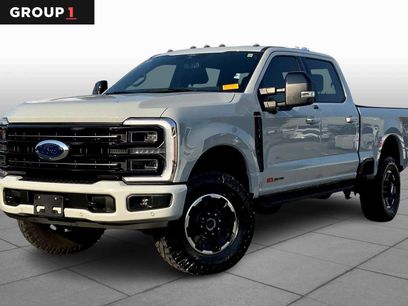 Certified 2025 Ford F350 Platinum w/ Tremor Off-Road Package
