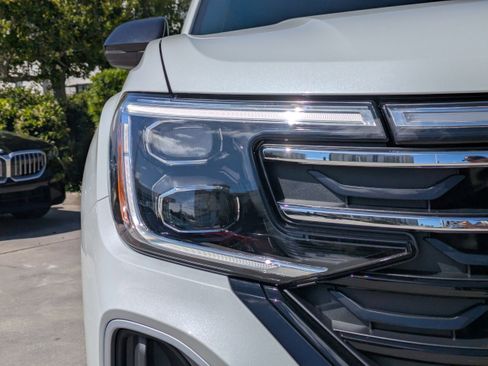 New 2026 Volkswagen Atlas Peak Edition AWD/4WD image 10