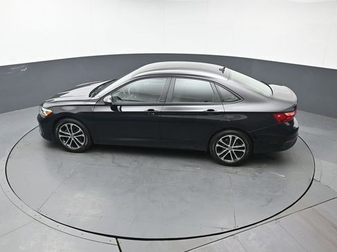 Used 2023 Volkswagen Jetta Sport image 35