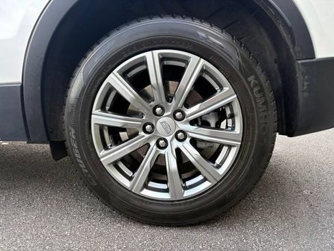 Used 2021 Cadillac XT4 Premium Luxury w/ Cold Weather Package FWD image 14