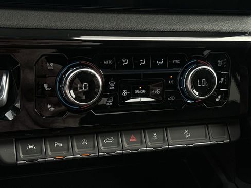 New 2026 GMC Sierra 1500 AT4 w/ Technology Package AWD/4WD image 21