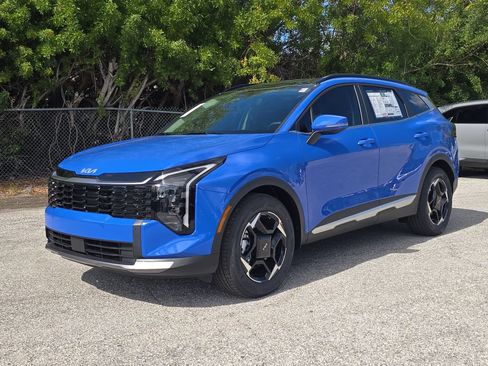 New 2026 Kia Sportage EX w/ EX Panorama Roof Package FWD image 4