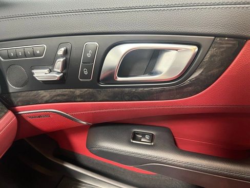 Used 2013 Mercedes-Benz SL 550 image 27