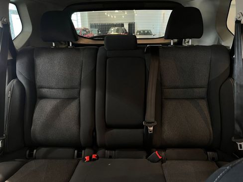 Used 2025 Nissan Rogue SV FWD image 39