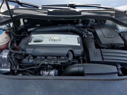 Used 2013 Volkswagen CC Sport Plus image 25