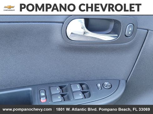 Used 2011 Chevrolet Malibu LT image 21