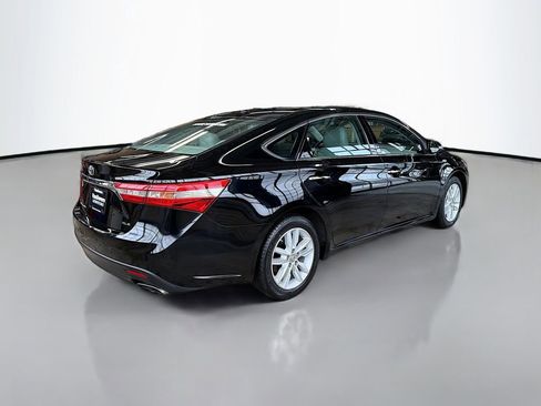 Used 2015 Toyota Avalon XLE image 7