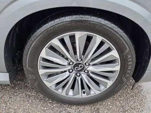 Certified 2025 INFINITI QX80 Sensory AWD/4WD image 10
