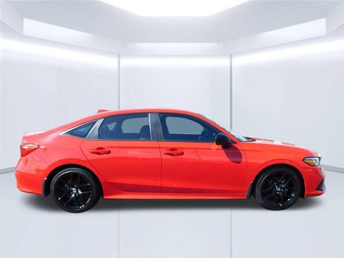 Used 2024 Honda Civic Sport image 2