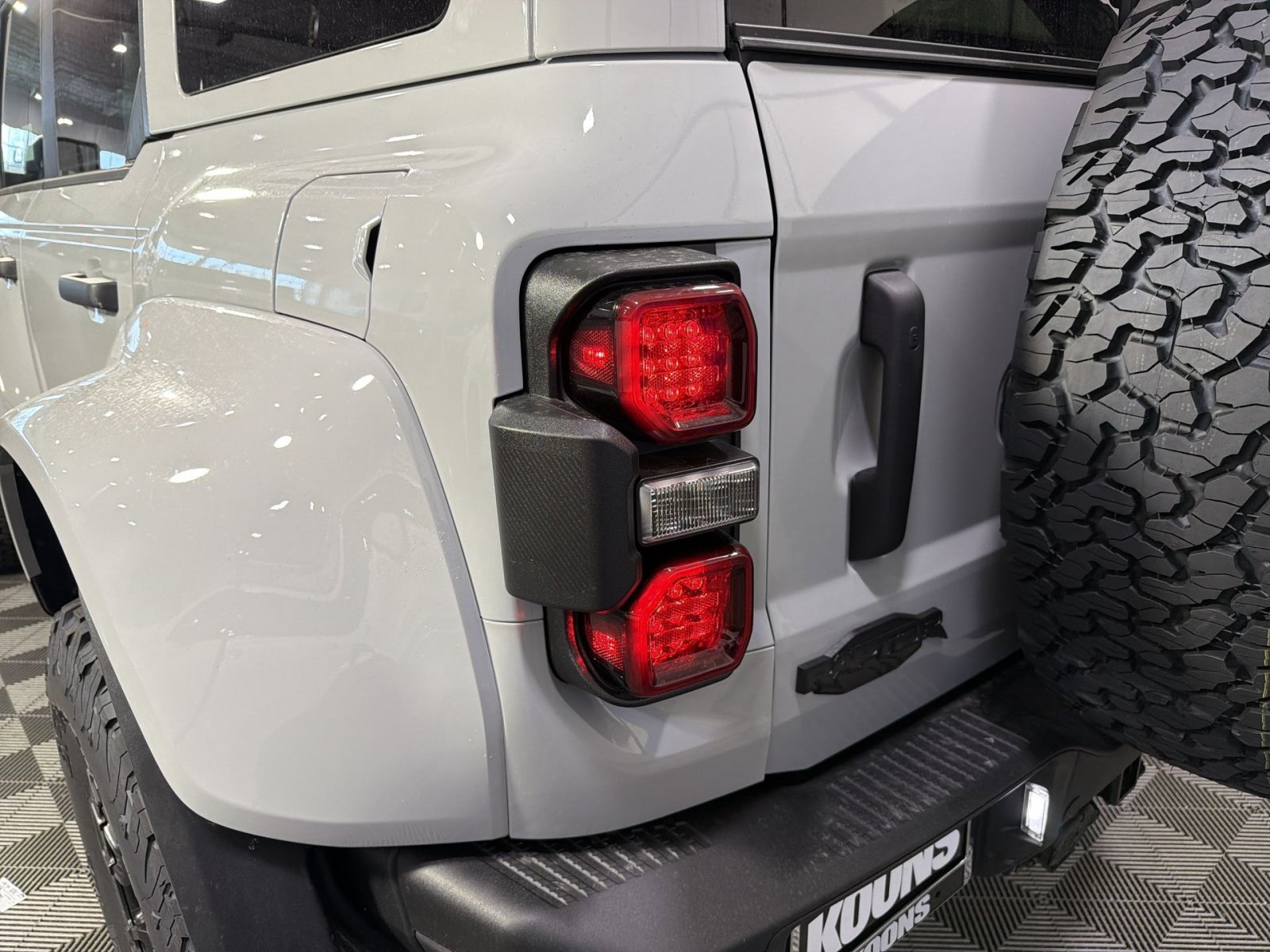 New 2026 Ford Bronco Raptor w/ Interior Carbon Fiber Pack AWD/4WD image 27