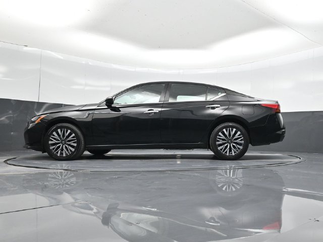 Used 2024 Nissan Altima 2.5 SV AWD/4WD image 60