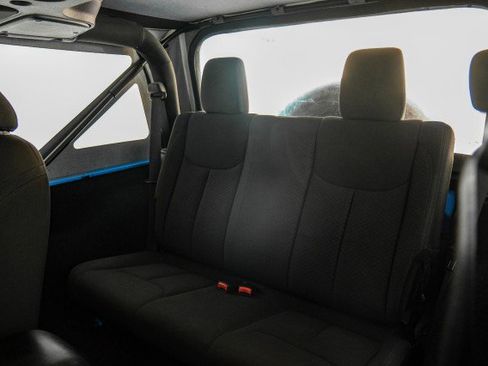 Used 2018 Jeep Wrangler Sport image 29