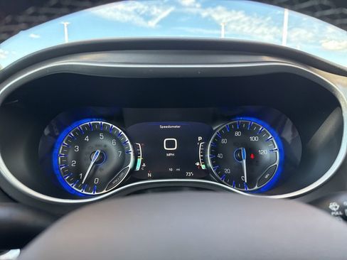 New 2026 Chrysler Voyager LX image 15